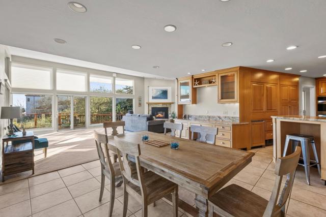 346 Kingsbury Drive, Aptos CA: https://media.crmls.org/mediaz/16ca592d-f8a7-4189-a0a5-624bda9245c7.jpg