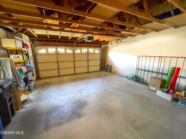 5964 Ruthwood Drive, Calabasas CA: https://media.crmls.org/mediaz/16ca79ca-a347-444c-8003-db1572580532.jpg