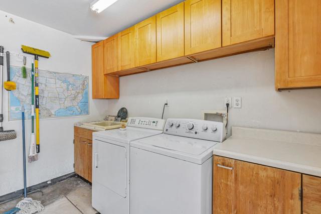 484 E Evelyn Avenue, Sunnyvale CA: https://media.crmls.org/mediaz/16ca9693-b82b-4918-812d-86254dd72c3f.jpg