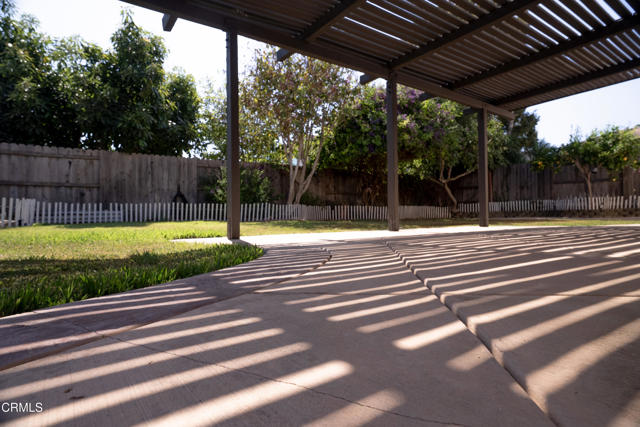 Detail Gallery Image 18 of 21 For 1675 Arroyo Seco Dr, Ventura,  CA 93004 - 4 Beds | 2/1 Baths