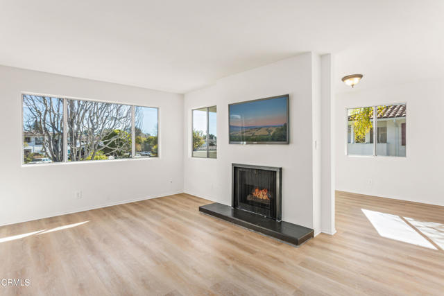 Detail Gallery Image 2 of 20 For 4154 via Andorra #C,  Santa Barbara,  CA 93110 - 2 Beds | 2 Baths