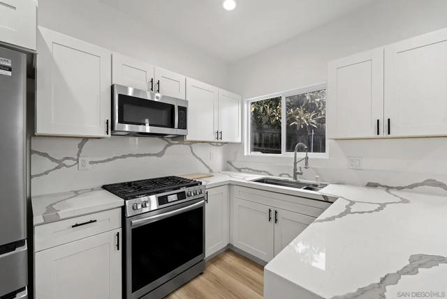 7229 Mohawk St, San Diego CA: https://media.crmls.org/mediaz/16ccb470-28b7-4a5a-a9cf-b5cbad988ea3.jpg