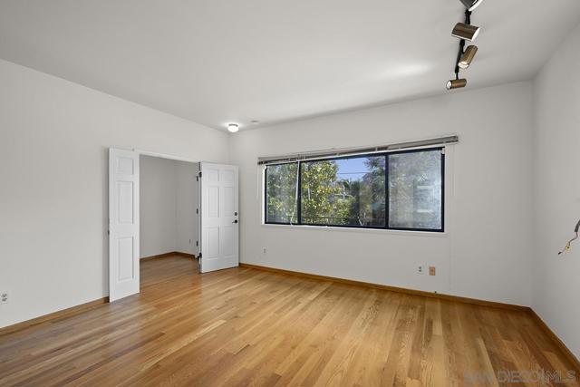 7110 Dennison Place, San Diego CA: https://media.crmls.org/mediaz/16cdceb8-bf32-462b-a796-bf79cb5eea96.jpg