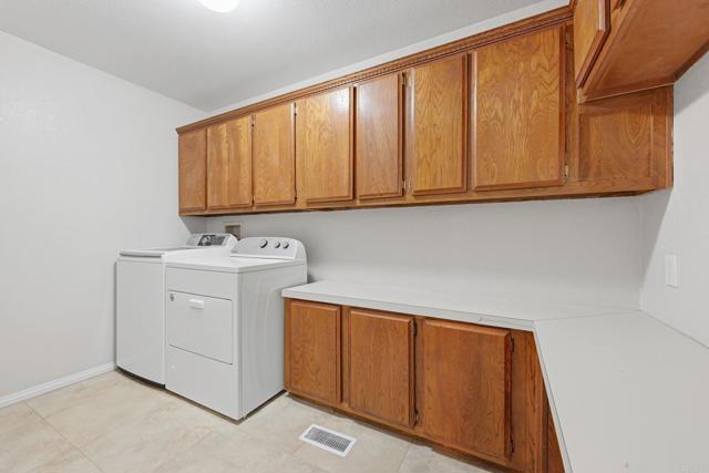 Detail Gallery Image 28 of 40 For 647 via Costa Rica, Vista,  CA 92081 - 3 Beds | 2 Baths