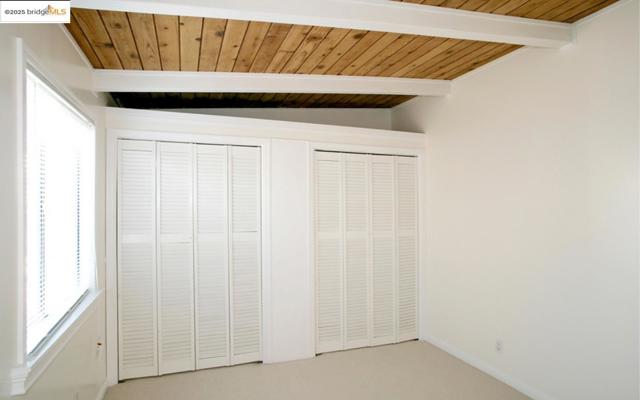 1611 Julia St, Berkeley CA: https://media.crmls.org/mediaz/16ce0cd3-732d-4307-94ac-2ced490436c4.jpg