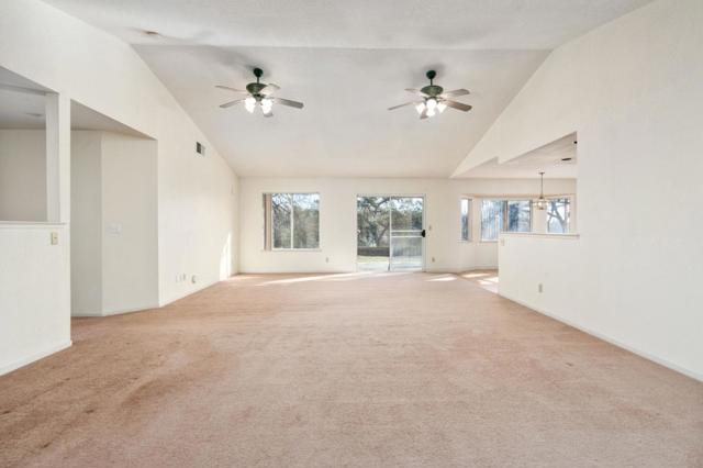 30159 Horseshoe Drive, Coarsegold CA: https://media.crmls.org/mediaz/16cf866b-5d79-4e57-b59d-c5d90d0a06f3.jpg