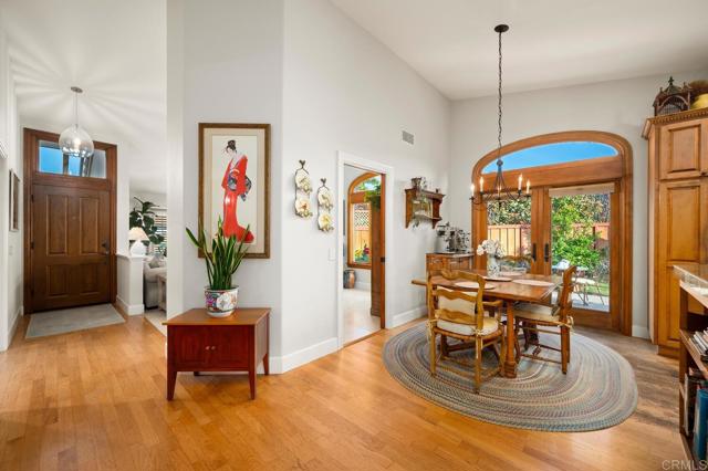 Detail Gallery Image 5 of 43 For 1850 Willowhaven Rd, Encinitas,  CA 92024 - 4 Beds | 3 Baths