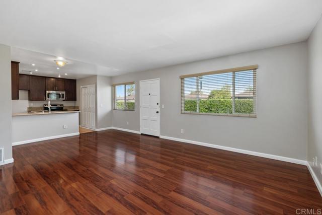 Detail Gallery Image 8 of 32 For 12147 Wintergreen Dr #1,  Lakeside,  CA 92040 - 2 Beds | 1 Baths