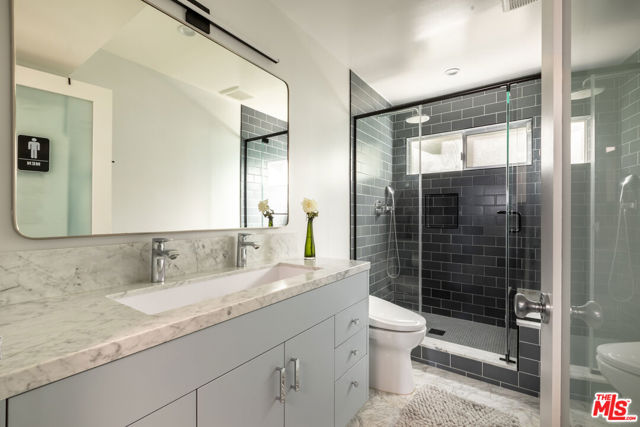 2224 Hercules Drive, Los Angeles CA: https://media.crmls.org/mediaz/16d29271-c304-4aca-afff-f0d0769e985c.jpg