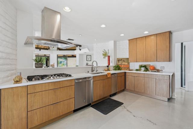 Detail Gallery Image 9 of 67 For 16135 Pauma Valley Dr, Pauma Valley,  CA 92061 - 4 Beds | 4 Baths