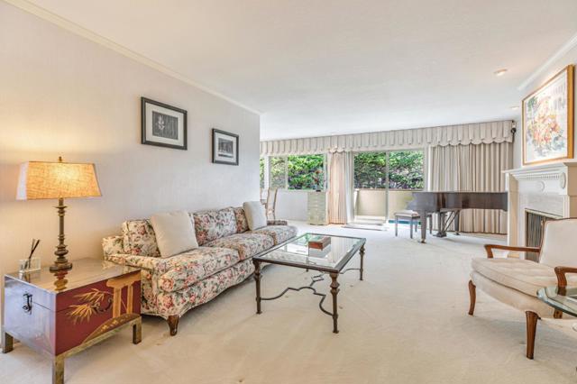 59 Skyline Crest Dr, Monterey CA: https://media.crmls.org/mediaz/16d314ea-fda1-4c6f-8db9-117fd517ac42.jpg