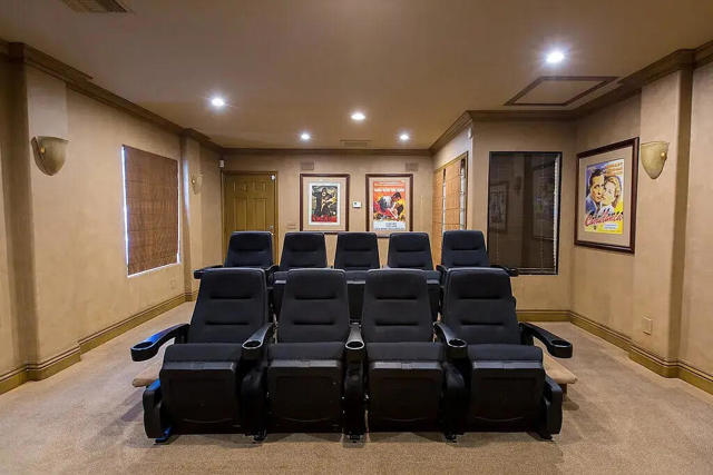 40855 Sandy Gale Lane, Palm Desert CA: https://media.crmls.org/mediaz/16d38ce3-a7df-4605-828b-fcb597557b8c.jpg