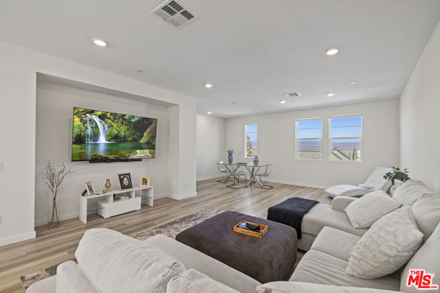 27109 Valley Oak Place