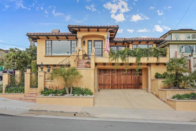 1250 Willow St, San Diego CA: https://media.crmls.org/mediaz/16d6123c-3f50-4166-bf7a-c0b5190e2ceb.jpg