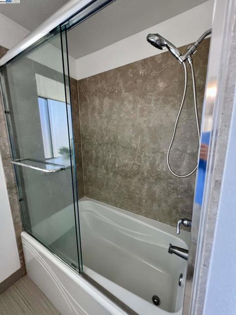 3287 Shadow Park Pl, San Jose CA: https://media.crmls.org/mediaz/16da0874-19f2-47c5-bedb-9c2ffad9b42d.jpg