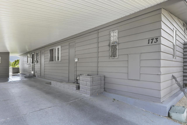 49305 Hwy 74, Palm Desert CA: https://media.crmls.org/mediaz/16da109b-5d83-4c92-8400-a6d62f3e2a02.jpg
