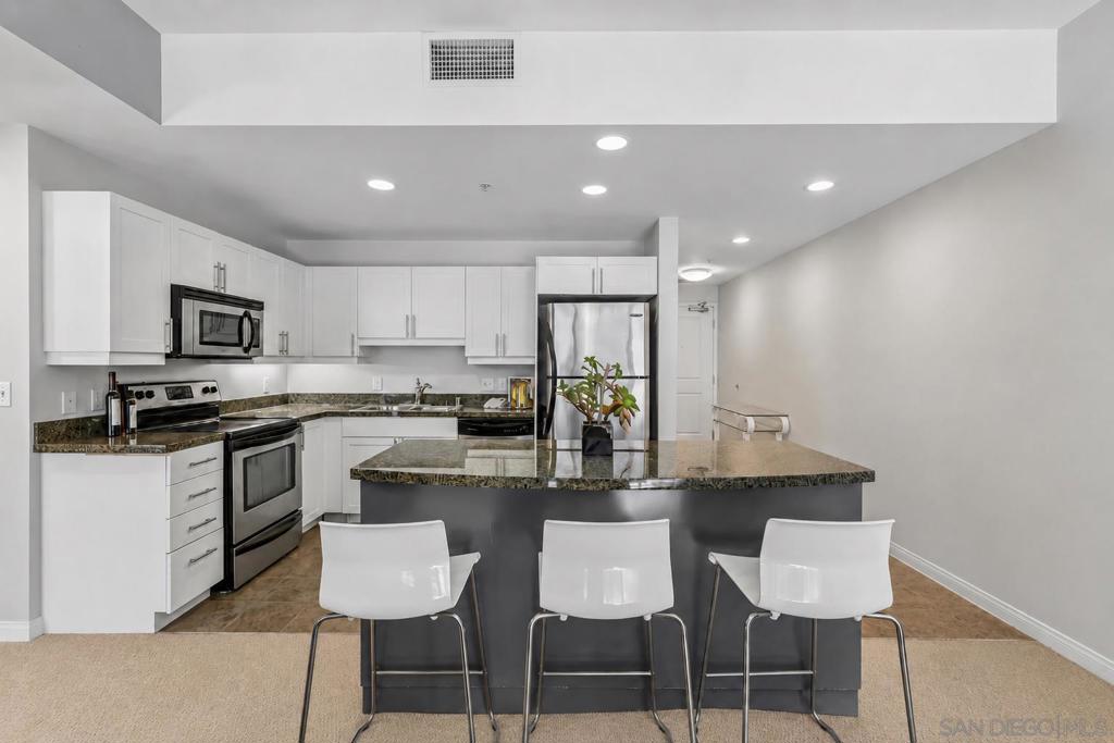 206 Park Blvd - photo 14