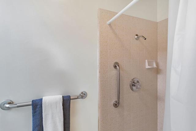 1760 Lexington Avenue, San Mateo CA: https://media.crmls.org/mediaz/16dae189-11ab-4faa-8d48-f9d04d2df269.jpg