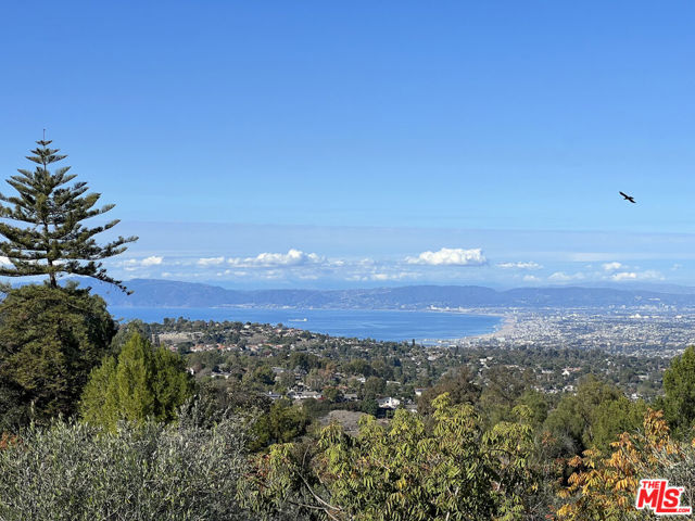 30 Portuguese Bend Road, Rolling Hills, California 90274, 4 Bedrooms Bedrooms, ,4 BathroomsBathrooms,Residential,Sold,Portuguese Bend,25552299