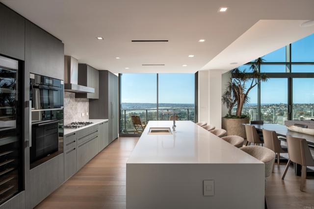 Detail Gallery Image 10 of 48 For 2855 Fifth Ave #1304,  San Diego,  CA 92103 - 3 Beds | 3/1 Baths