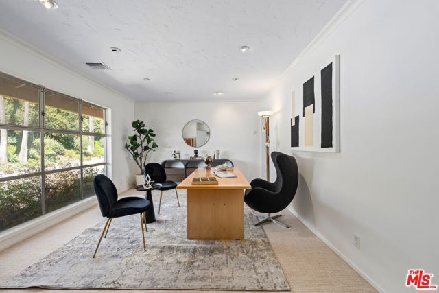2200 Jeffersonia Way, Los Angeles CA: https://media.crmls.org/mediaz/16dc6c50-345f-49c2-b1db-0fcdc6ef6205.jpg