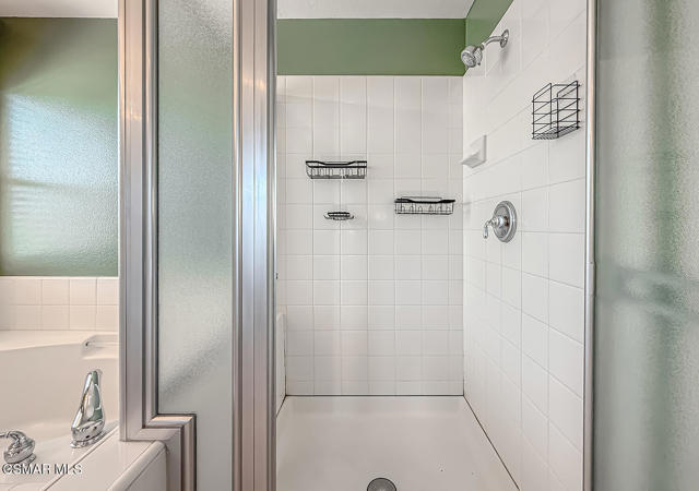 2511 Aurora Lane, Simi Valley CA: https://media.crmls.org/mediaz/16dc99f8-128a-4dbd-b288-8fffcd5aaf5c.jpg
