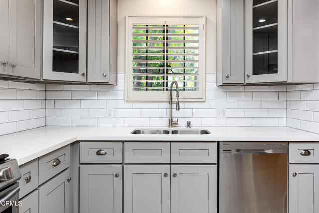 2525 Monterey Road, San Marino CA: https://media.crmls.org/mediaz/16dcb78b-dc5e-430a-9e89-d46b0d0cb2a7.jpg