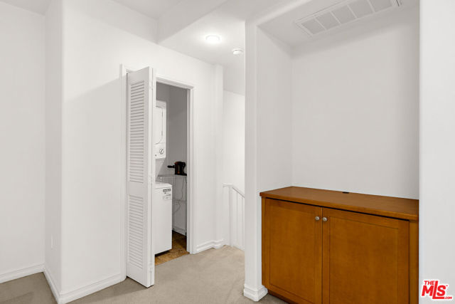 629 Traction Avenue, Los Angeles CA: https://media.crmls.org/mediaz/16dcd4b2-c214-4420-8dc0-f8cee9e8bcf1.jpg