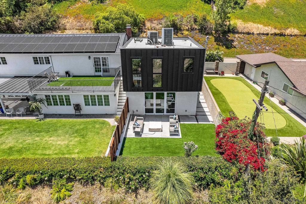 5830 Desert View Dr - photo 17