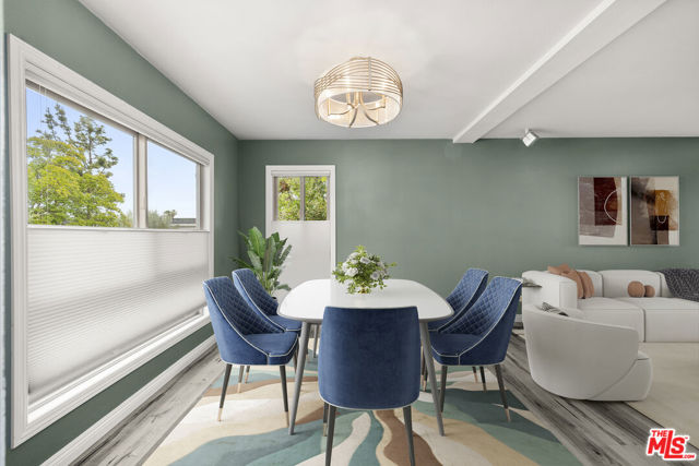 5245 Coldwater Canyon Avenue, Sherman Oaks CA: https://media.crmls.org/mediaz/16de1082-7347-448e-b1d3-22a0a422bb4f.jpg