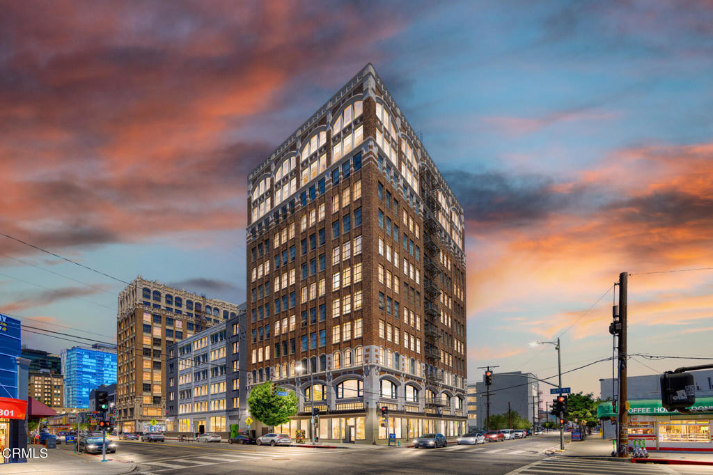 315 E 8th Street #301