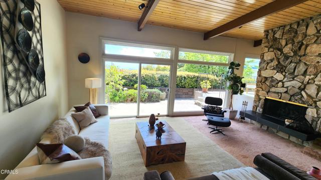 5519 Terrace Drive, La Crescenta CA: https://media.crmls.org/mediaz/16dec51f-6452-4aa1-b6d3-48054011c9f1.jpg