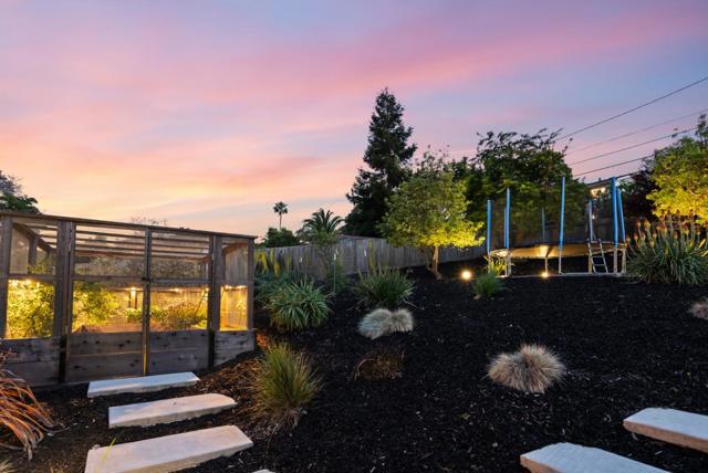 322 Elm Street, San Carlos CA: https://media.crmls.org/mediaz/16df5ad0-1ef1-467d-81ac-70942d47d143.jpg
