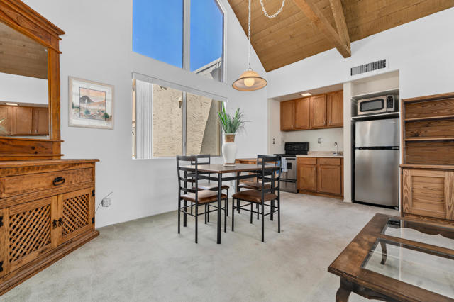 78225 Cortez Lane, Indian Wells CA: https://media.crmls.org/mediaz/16e10767-ae06-42fd-9c25-cc8f335c522d.jpg