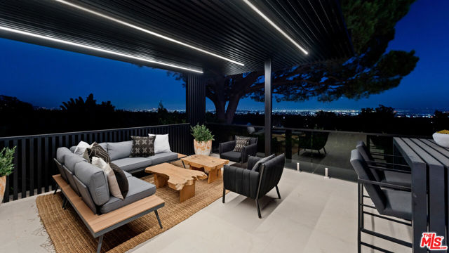 Drew Fenton | 1600 Casale Road Pacific Palisades CA | MLS: 7196118