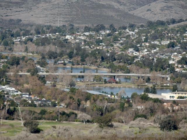 8209 Mesa Rd, Santee CA: https://media.crmls.org/mediaz/16e26640-5a64-40a3-be89-075b9bf58cd3.jpg