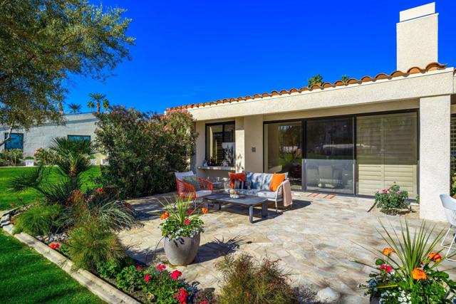 75653 Valle Vista Drive, Indian Wells CA: https://media.crmls.org/mediaz/16e2806a-9c2b-4382-9411-7bee00548e67.jpg