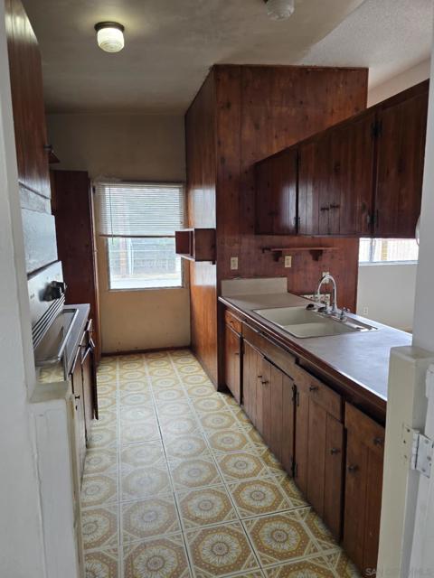 2806 Mission Village Dr., San Diego CA: https://media.crmls.org/mediaz/16e2e1c7-c9e3-4021-8e49-9f22adc99833.jpg