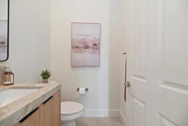 Image 36 of 77 For 80262 Amazon Avenue