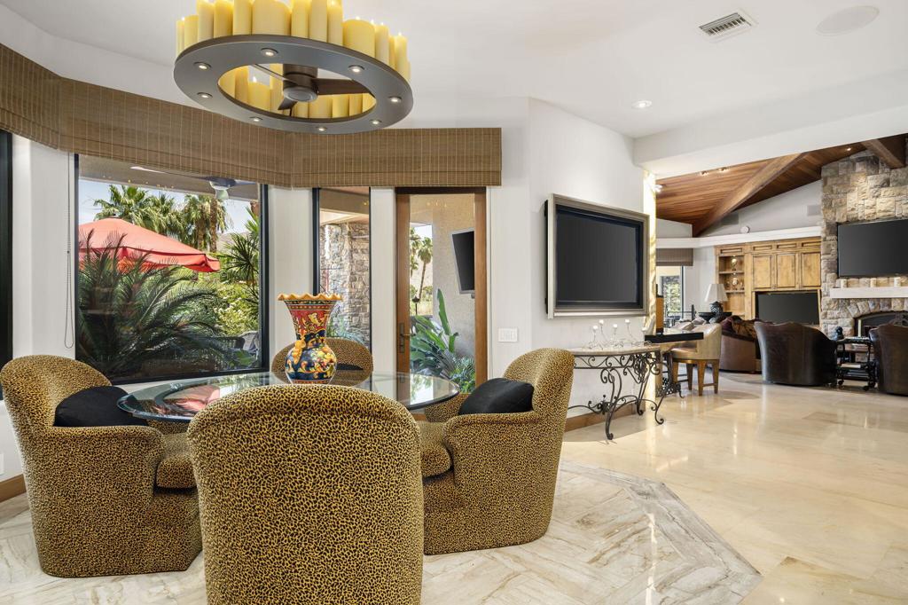 MLS #219132419DA image #15