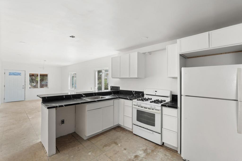 3067 J Street - photo 9