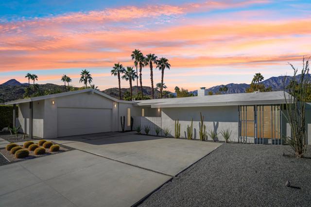 2463 S Broadmoor Drive, Palm Springs CA: https://media.crmls.org/mediaz/16e42c94-63fb-4ad1-9359-05c8673418f9.jpg