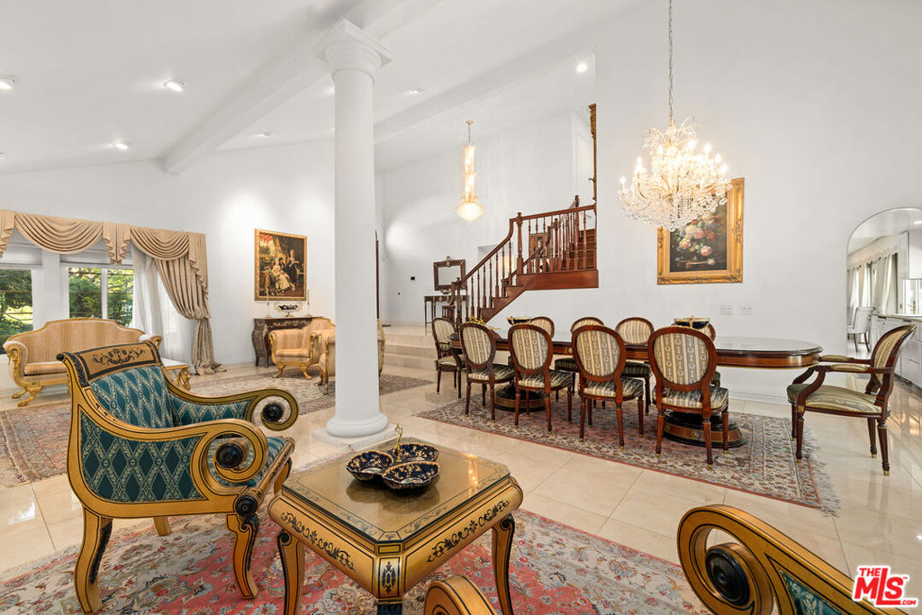 16230 Meadowcrest RoadSherman Oaks image #3