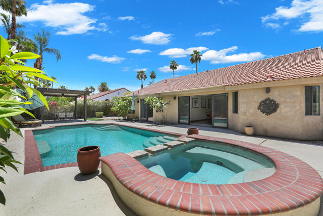 70825 Ironwood Drive, Rancho Mirage CA: https://media.crmls.org/mediaz/16e5f242-e8be-4ccc-83ca-61e2d922673a.jpg