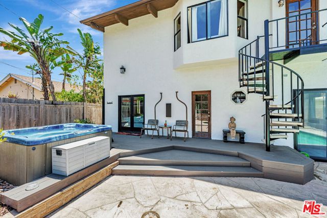 1148 Turquoise Street, San Diego CA: https://media.crmls.org/mediaz/16e646fa-a8b9-411d-8652-1e0e5df21b59.jpg