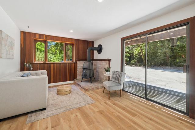 9925 Love Creek Road, Ben Lomond CA: https://media.crmls.org/mediaz/16e6e3b6-3061-4355-9128-d0da1be03e1a.jpg