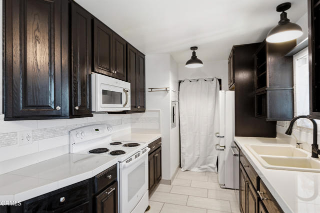 Detail Gallery Image 7 of 37 For 251 S Ventura Rd #210,  Port Hueneme,  CA 93041 - 1 Beds | 1 Baths