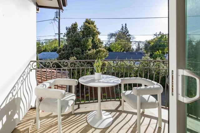 4118 Sutherland Drive, Palo Alto CA: https://media.crmls.org/mediaz/16e95823-c222-405d-ba7a-00de2a657394.jpg