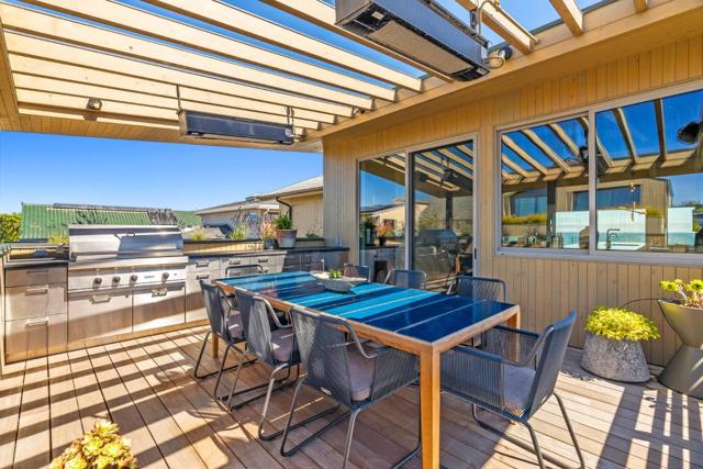 1122 W Cliff Drive, Santa Cruz CA: https://media.crmls.org/mediaz/16e986b3-1af9-41a2-9013-f5056a3a6be8.jpg