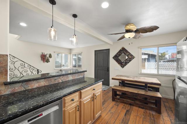 715 Toulon Ct, Outside Area (Inside Ca) CA: https://media.crmls.org/mediaz/16e9cf16-647e-417e-aa95-368e5941a621.jpg